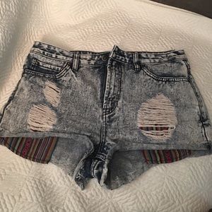 Festival High Waisted XXI Shorts💁🏻‍♀️💕